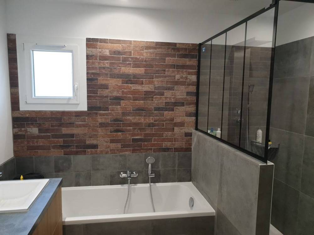 653f905c8daa9_images_large